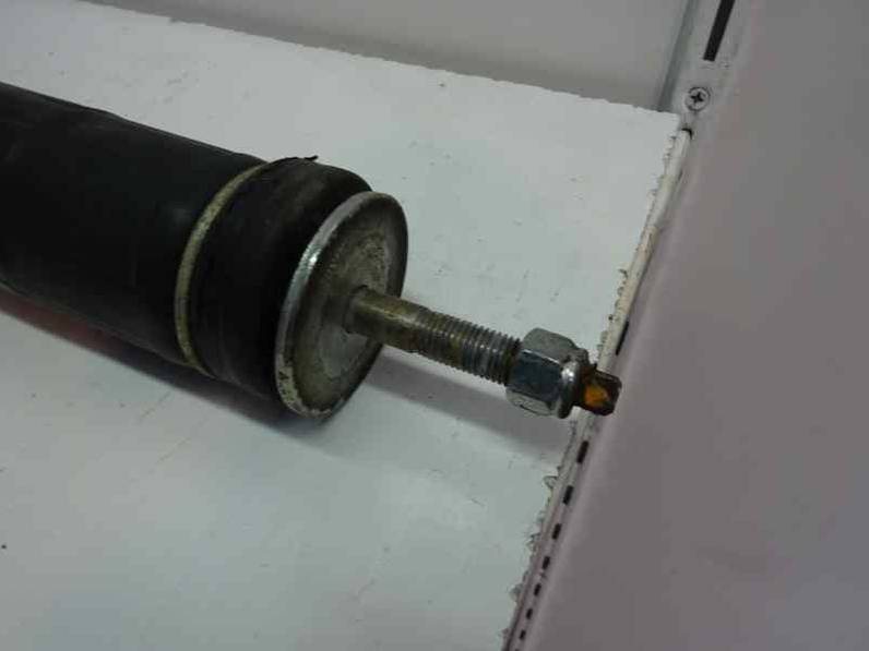 AMORTIGUADOR TRASERO IZQUIERDO SUZUKI SX4 RW 2013 2.0 DDIS TURBODIESEL (135 CV)