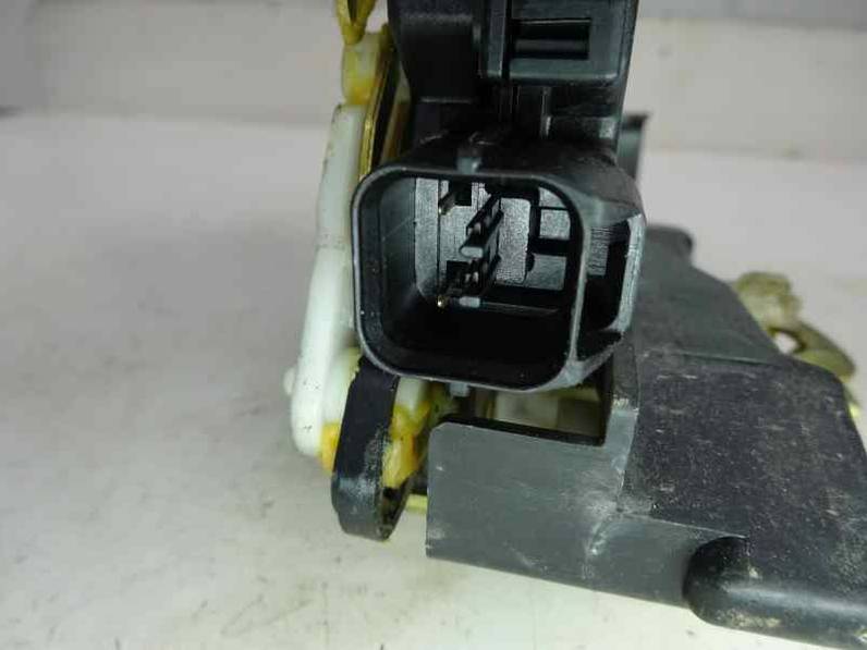 CERRADURA PUERTA TRASERA IZQUIERDA MITSUBISHI COLT BERLINA 3 2005 1.5 DI-D (95 CV)