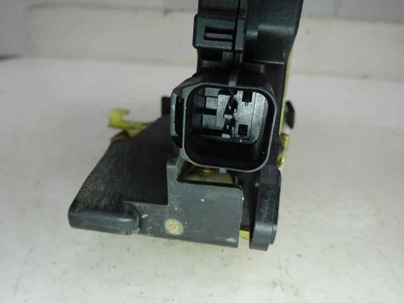 CERRADURA PUERTA DELANTERA DERECHA MITSUBISHI COLT BERLINA 3 2005 1.5 DI-D (95 CV)