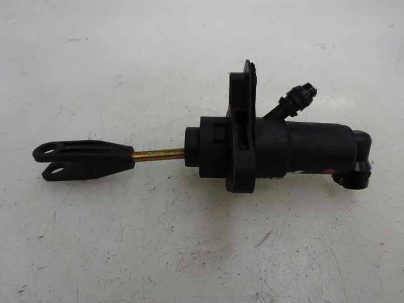 BOMBA EMBRAGUE MITSUBISHI COLT BERLINA 3 2005 1.5 DI-D (95 CV)