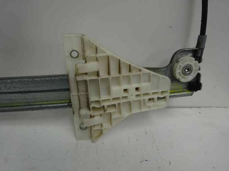 ELEVALUNAS TRASERO DERECHO MITSUBISHI COLT BERLINA 3 2005 1.5 DI-D (95 CV)