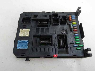 CAJA RELES FUSIBLES CITROEN C5 BERLINA 2006 2.0 HDI (136 CV)