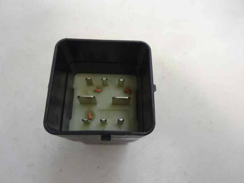 CAJA PRECALENTAMIENTO CITROEN C5 BERLINA 2006 2.0 HDI (136 CV)