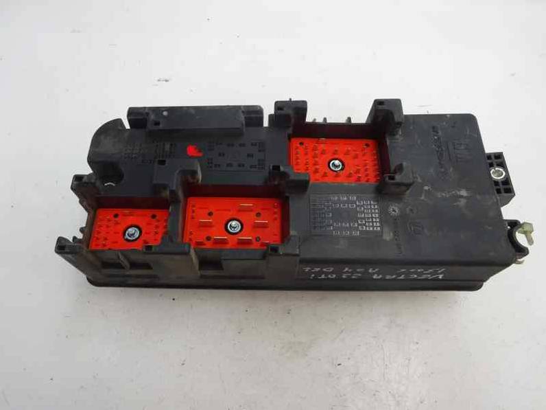 CAJA RELES FUSIBLES OPEL VECTRA C BERLINA 2004 2.2 16V DTI (125 CV)