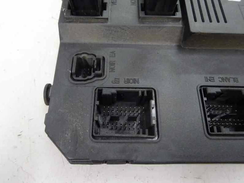 CAJA RELES FUSIBLES PEUGEOT 206 BERLINA 2003 1.4 HDI (68 CV)