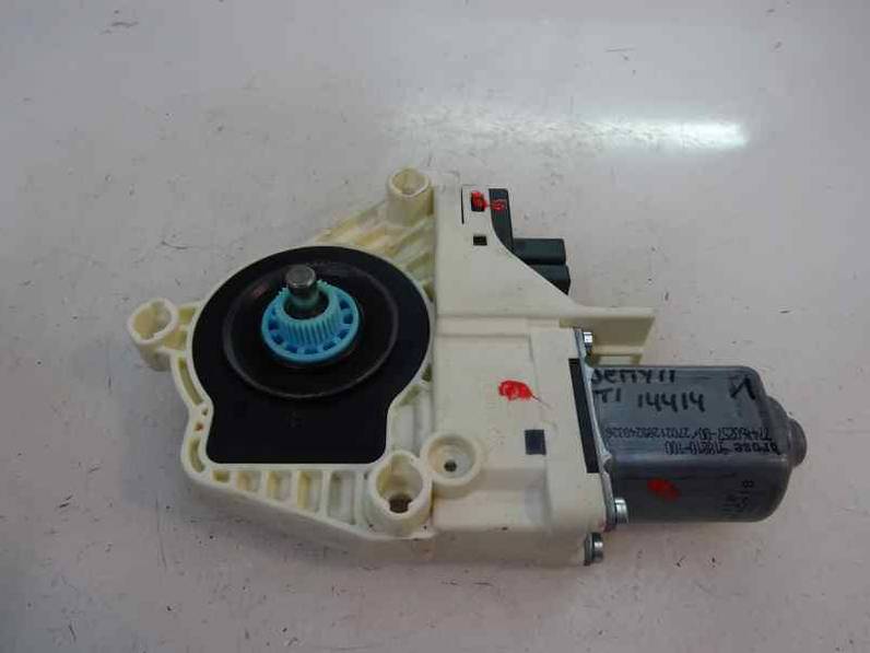 MOTOR ELEVALUNAS TRASERO IZQUIERDO SKODA YETI 2011 1.2 TSI (105 CV)