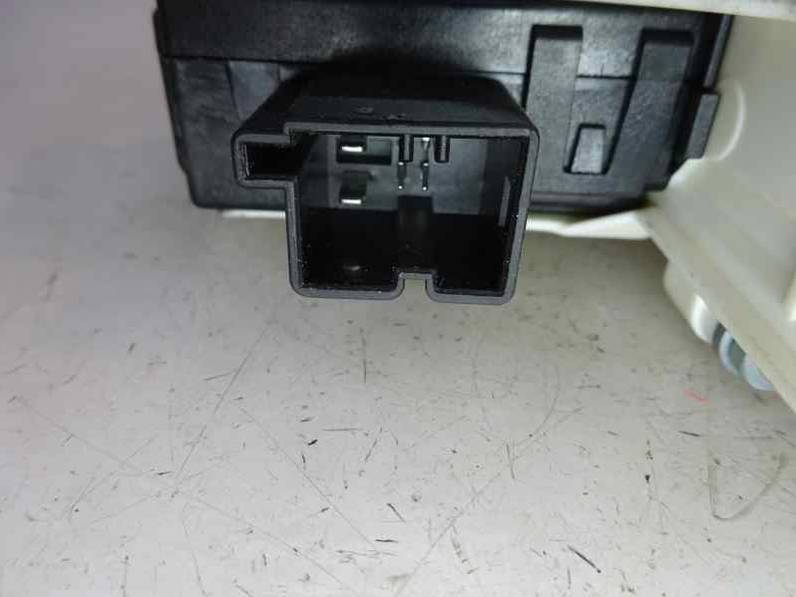 MOTOR ELEVALUNAS TRASERO DERECHO SKODA YETI 2011 1.2 TSI (105 CV)