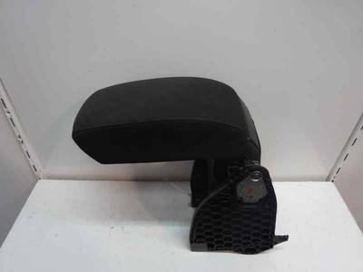 APOYABRAZOS CENTRAL SKODA YETI 2011 1.2 TSI (105 CV)