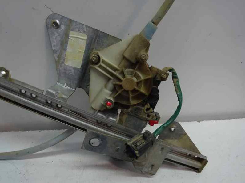 ELEVALUNAS TRASERO IZQUIERDO CHRYSLER JEEP CHEROKEE 1999 2.5 TURBODIESEL (116 CV)