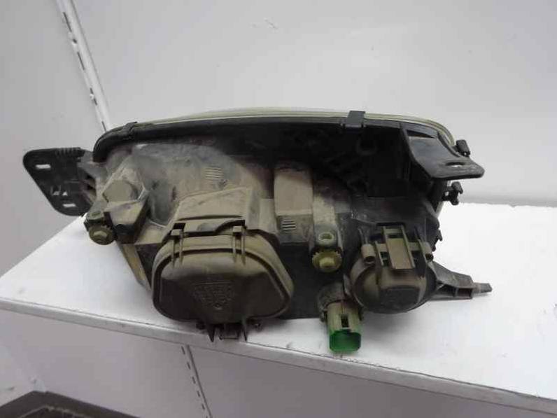 FARO DERECHO FORD FIESTA BERLINA 2001 1.8 TDDI TURBODIESEL (75 CV)