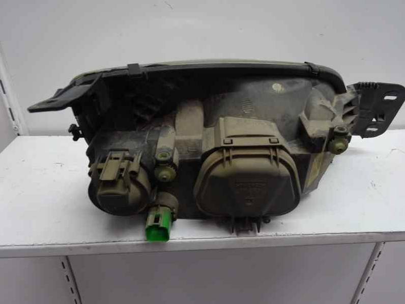FARO IZQUIERDO FORD FIESTA BERLINA 2001 1.8 TDDI TURBODIESEL (75 CV)