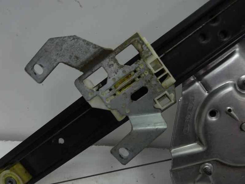 ELEVALUNAS TRASERO IZQUIERDO AUDI A6 BERLINA 2000 2.5 V6 24V TDI (180 CV)