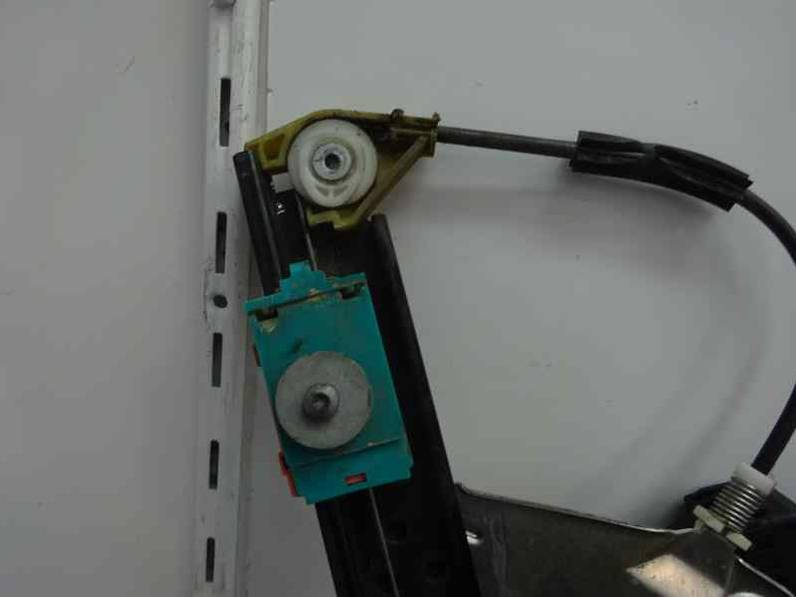 ELEVALUNAS DELANTERO DERECHO AUDI A6 BERLINA 2000 2.5 V6 24V TDI (180 CV)