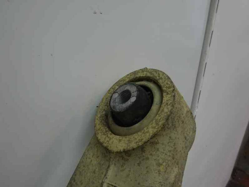 BRAZO SUSPENSION INFERIOR TRASERO DERECHO BMW X6 2008 3.0 TURBODIESEL (286 CV)