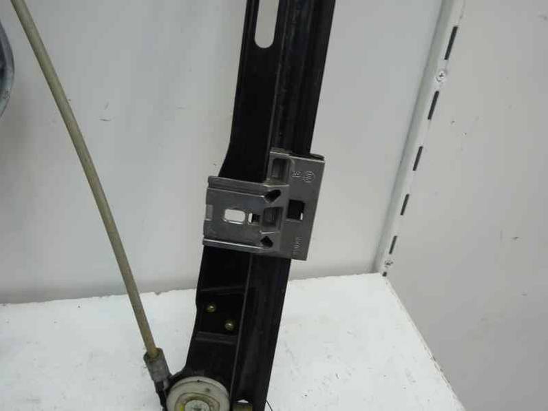 ELEVALUNAS DELANTERO IZQUIERDO MERCEDES CLASE C BERLINA 2001 2.2 CDI (143 CV)