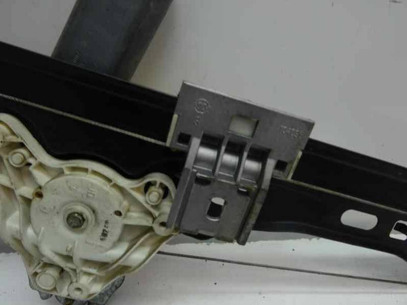 ELEVALUNAS TRASERO IZQUIERDO MERCEDES CLASE C BERLINA 2001 2.2 CDI (143 CV)