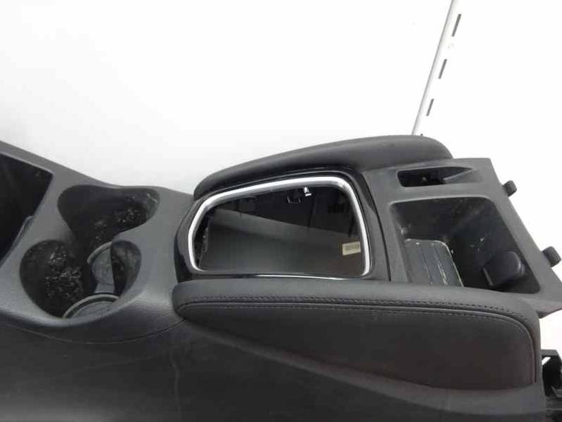 APOYABRAZOS CENTRAL NISSAN QASHQAI 2021 1.3 16V (140 CV)