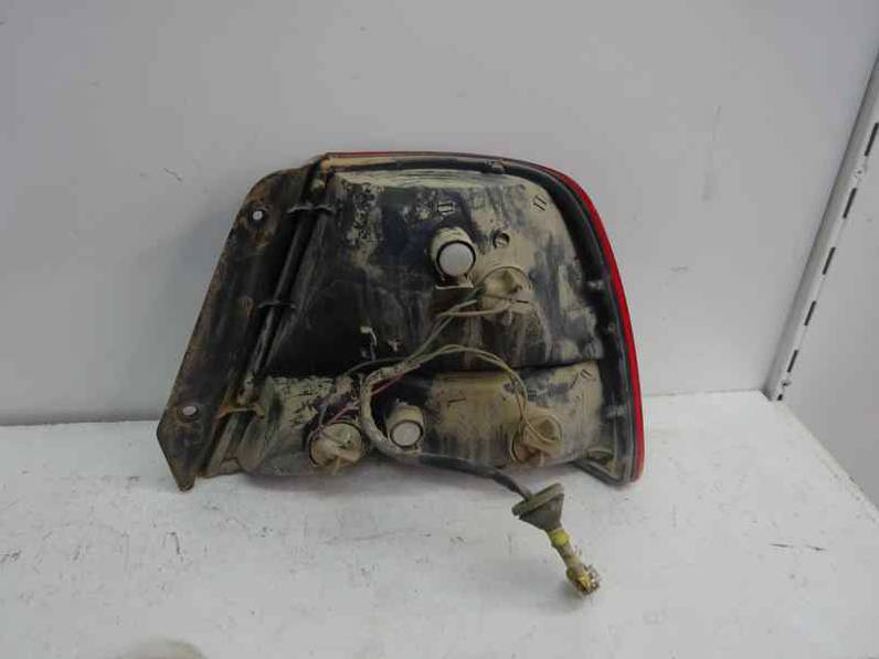 PILOTO TRASERO IZQUIERDO HYUNDAI ACCENT 2001 1.3 (86 CV)