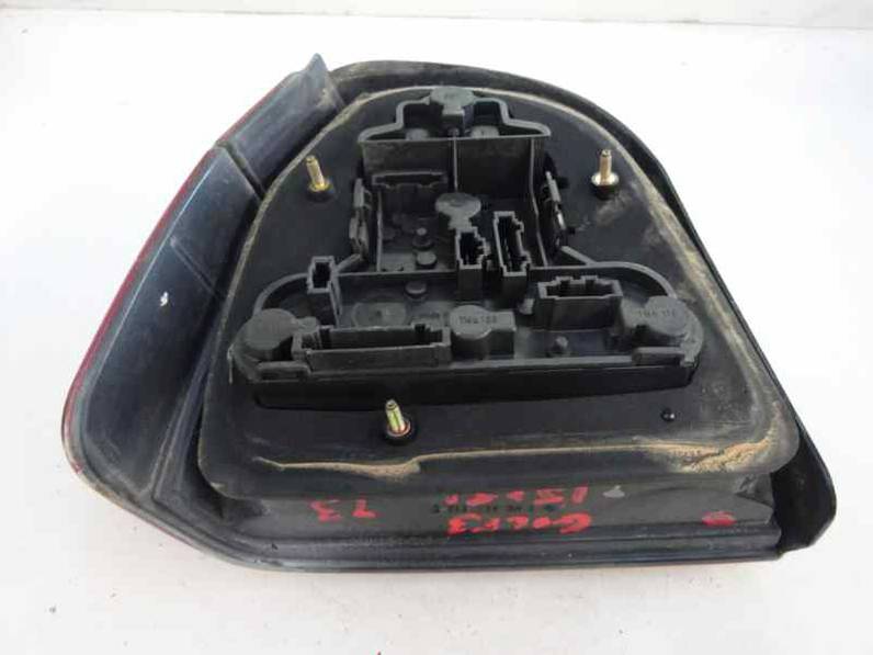 PILOTO TRASERO DERECHO VOLKSWAGEN GOLF III BERLINA 1993 1.4 (60 CV)