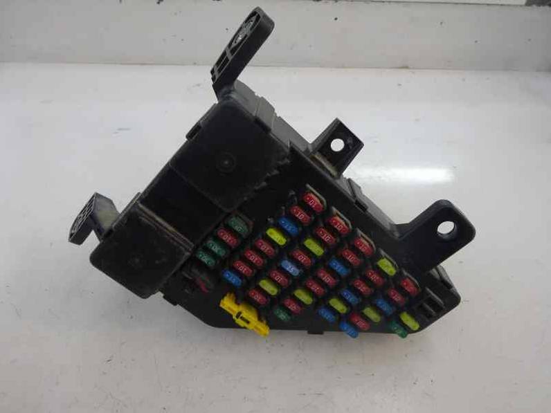 CAJA RELES FUSIBLES HYUNDAI TUCSON 2006 2.0 (141 CV)