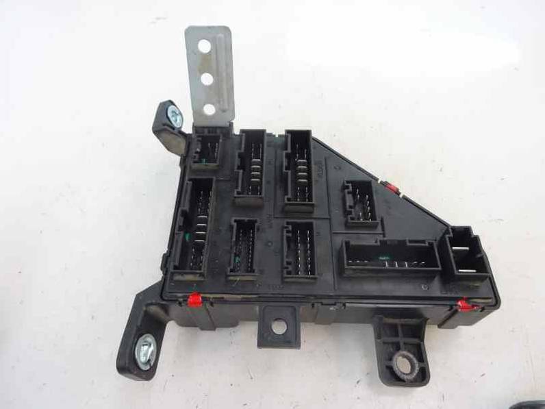 CAJA RELES FUSIBLES HYUNDAI TUCSON 2006 2.0 (141 CV)