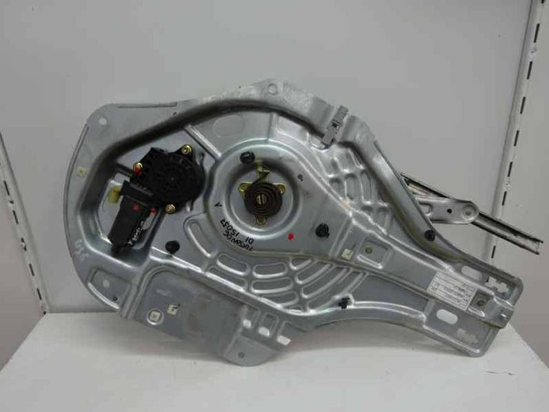 ELEVALUNAS DELANTERO IZQUIERDO HYUNDAI TUCSON 2006 2.0 (141 CV)