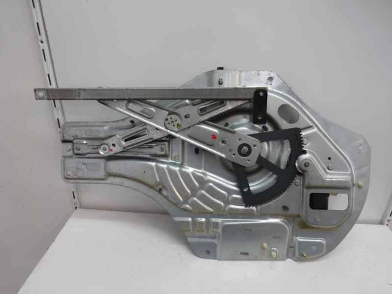 ELEVALUNAS DELANTERO IZQUIERDO HYUNDAI TUCSON 2006 2.0 (141 CV)