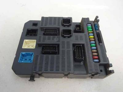 CAJA RELES FUSIBLES PEUGEOT 308 2008 1.6 16V HDI (90 CV)
