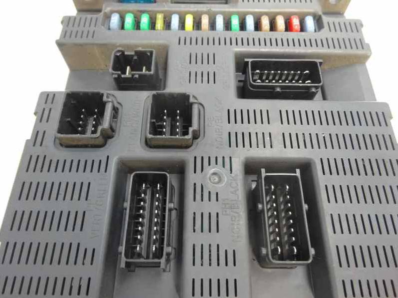 CAJA RELES FUSIBLES PEUGEOT 308 2008 1.6 16V HDI (90 CV)