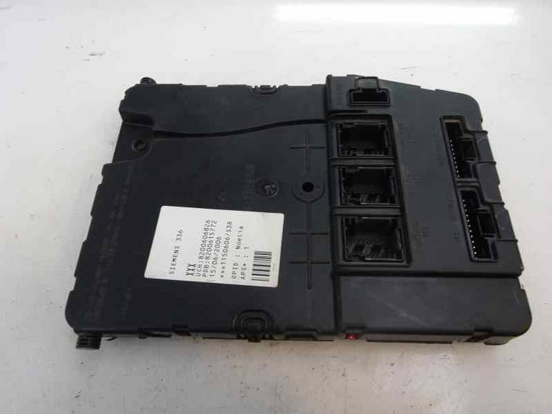 CAJA RELES FUSIBLES RENAULT MEGANE II BERLINA 5P 2006 1.4 16V (98 CV)