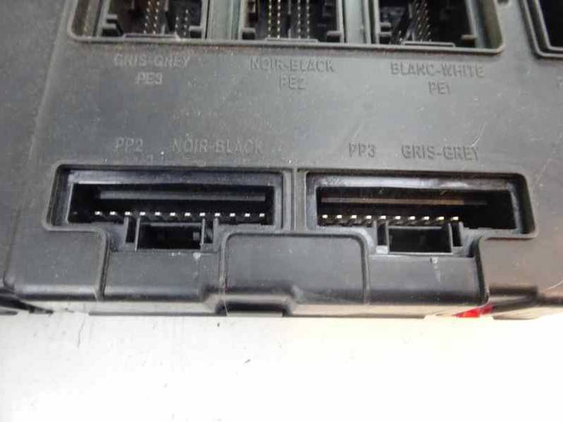 CAJA RELES FUSIBLES RENAULT SCENIC II 2005 1.5 DCI D (101 CV)