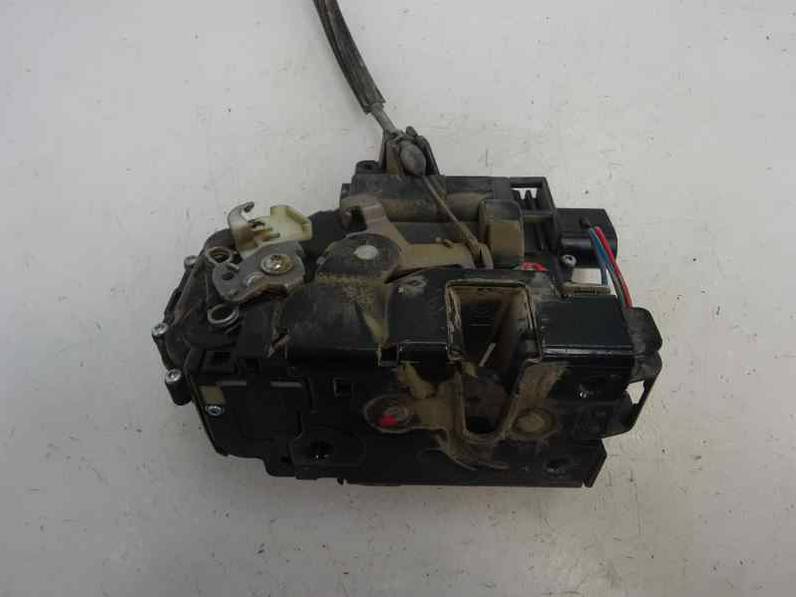 CERRADURA PUERTA DELANTERA IZQUIERDA VOLKSWAGEN PASSAT BERLINA 2000 1.9 TDI (116 CV)