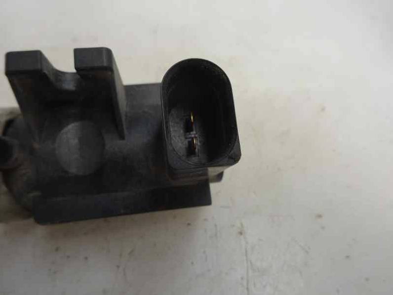 VALVULA AIRE ADICIONAL VOLKSWAGEN T5 TRANSPORTER FURGONETA 2005 2.5 TDI (131 CV)