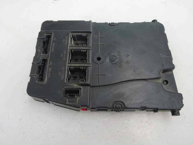 CAJA RELES FUSIBLES RENAULT MEGANE II CLASSIC BERLINA 2004 1.5 DCI D (101 CV)