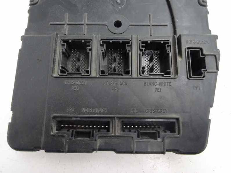 CAJA RELES FUSIBLES RENAULT MEGANE II CLASSIC BERLINA 2004 1.5 DCI D (101 CV)