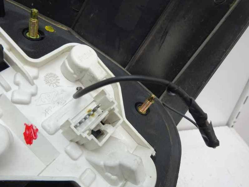 PILOTO TRASERO IZQUIERDO RENAULT MEGANE II CLASSIC BERLINA 2004 1.5 DCI D (101 CV)