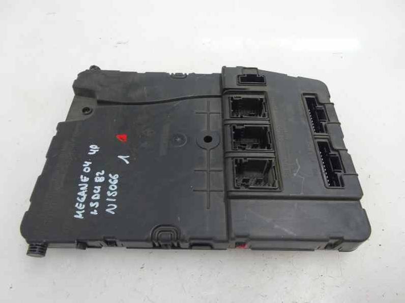 CAJA RELES FUSIBLES RENAULT MEGANE II CLASSIC BERLINA 2004 1.5 DCI D (82 CV)