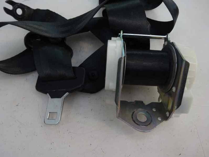 CINTURON SEGURIDAD TRASERO IZQUIERDO FORD FIESTA 2016 1.25 16V (82 CV)