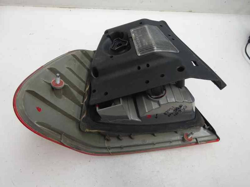 PILOTO TRASERO DERECHO BMW SERIE 3 BERLINA 2004 2.0 16V D (150 CV)