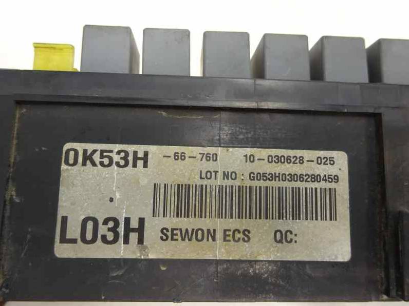 CAJA RELES FUSIBLES KIA CARNIVAL II 2003 2.9 CRDI (144 CV)