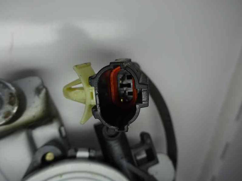 ELEVALUNAS DELANTERO DERECHO KIA CARNIVAL II 2003 2.9 CRDI (144 CV)