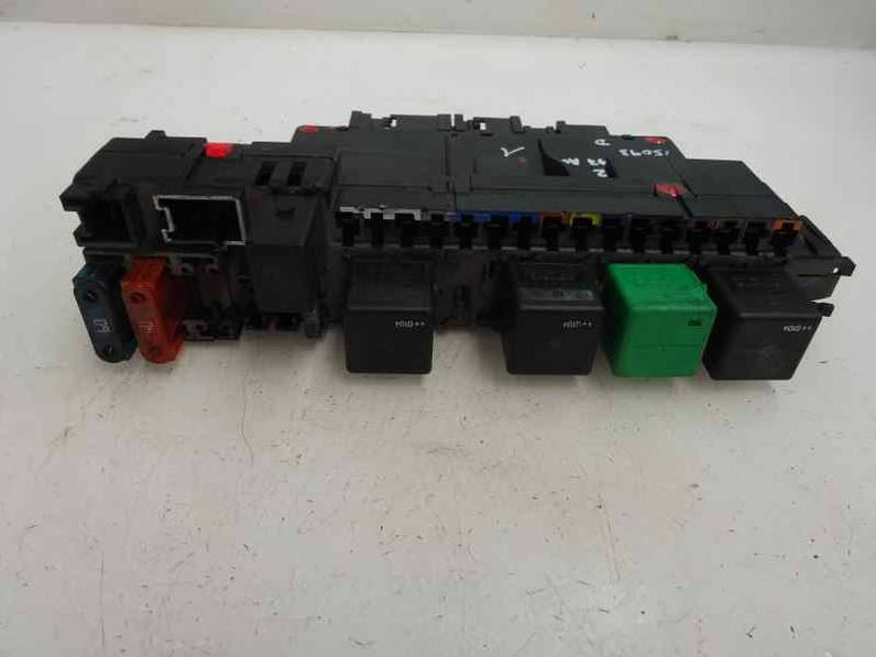 CAJA RELES FUSIBLES MERCEDES CLASE S BERLINA 2002 3.2 CDI (197 CV)