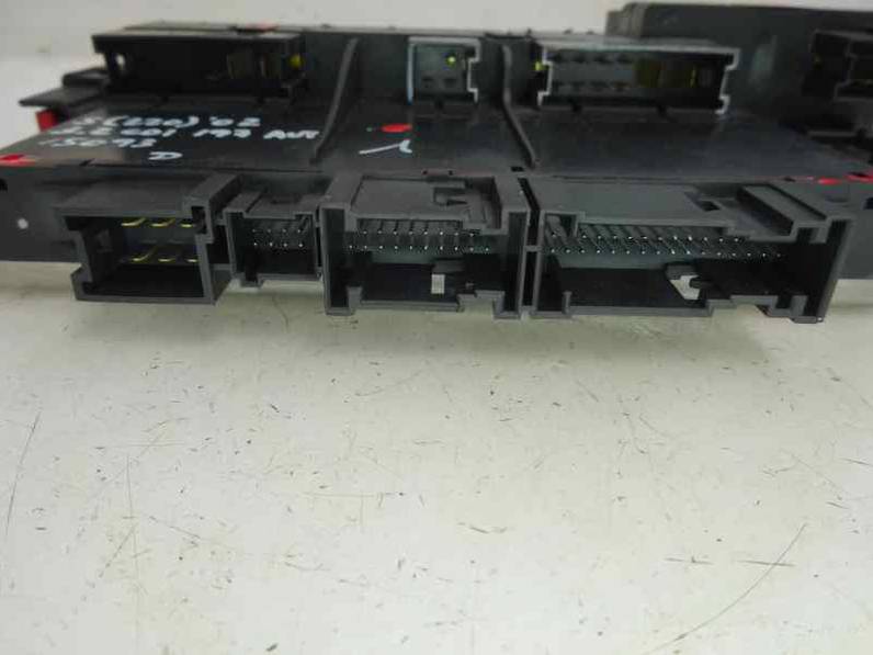 CAJA RELES FUSIBLES MERCEDES CLASE S BERLINA 2002 3.2 CDI (197 CV)