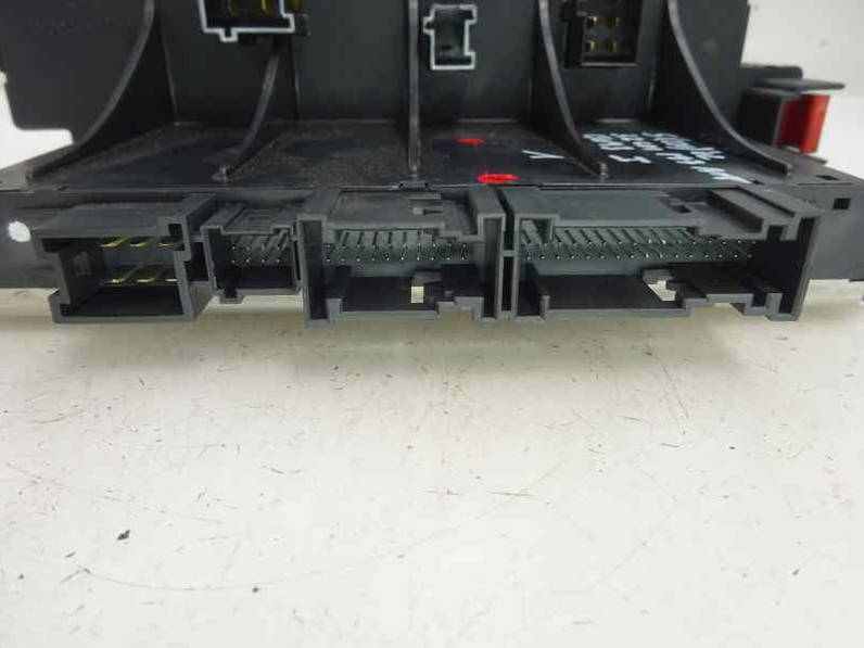 CAJA RELES FUSIBLES MERCEDES CLASE S BERLINA 2002 3.2 CDI (197 CV)