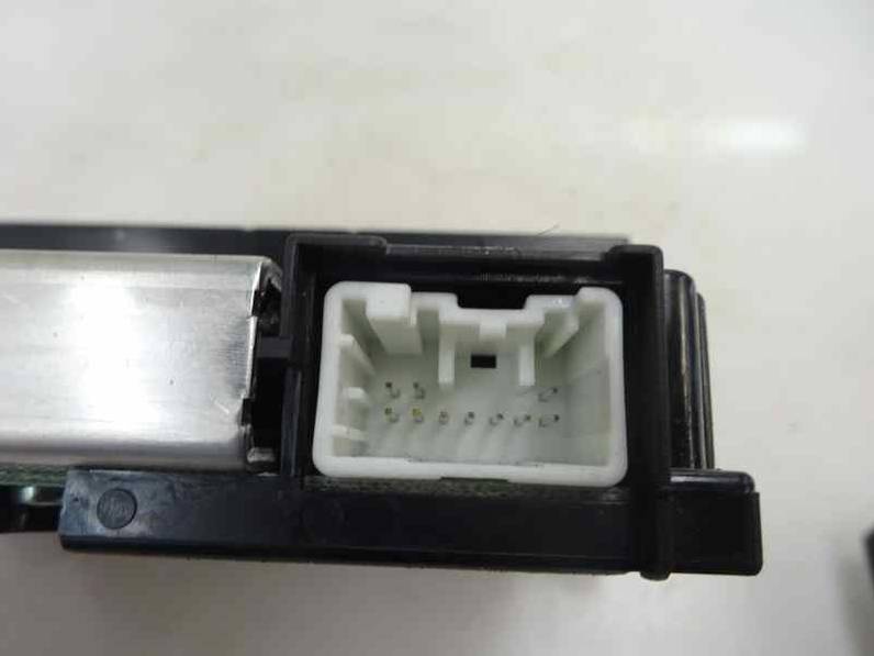 PANTALLA MULTIFUNCION VOLVO S40 BERLINA 2005 2.0 D (136 CV)