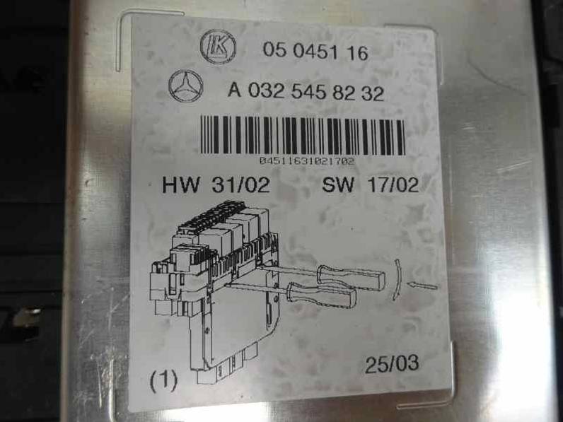 CAJA RELES FUSIBLES MERCEDES CLASE S BERLINA 2004 3.2 CDI (204 CV)