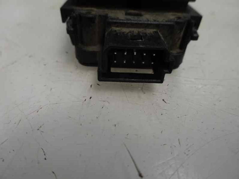 MANDO ELEVALUNAS DELANTERO IZQUIERDO MERCEDES CLASE S BERLINA 2004 3.2 CDI (204 CV)