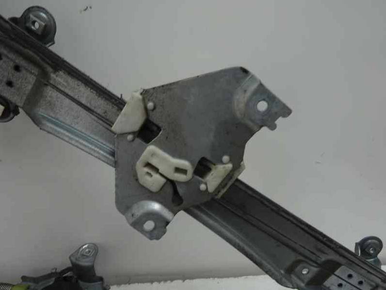 ELEVALUNAS DELANTERO DERECHO RENAULT TWINGO 2014 1.5 DCI D FAP (75 CV)