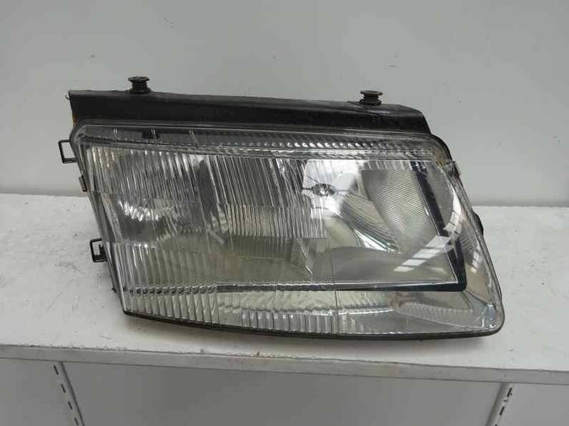 FARO DERECHO VOLKSWAGEN PASSAT BERLINA 2000 1.9 TDI (90 CV)