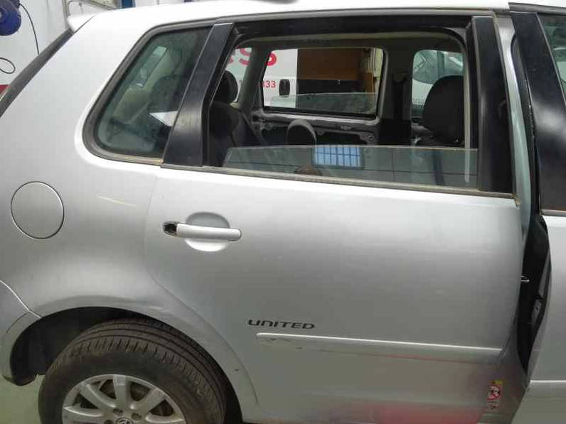 PUERTA TRASERA DERECHA VOLKSWAGEN POLO 2009 1.4 TDI (69 CV)